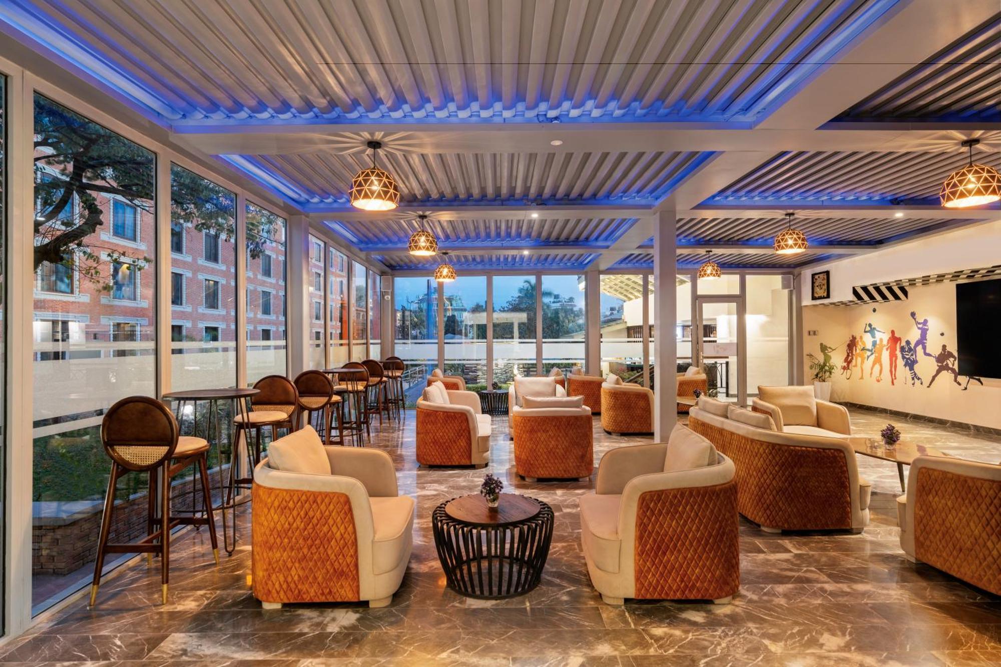 The Soaltee Kathmandu Hotel Exterior photo